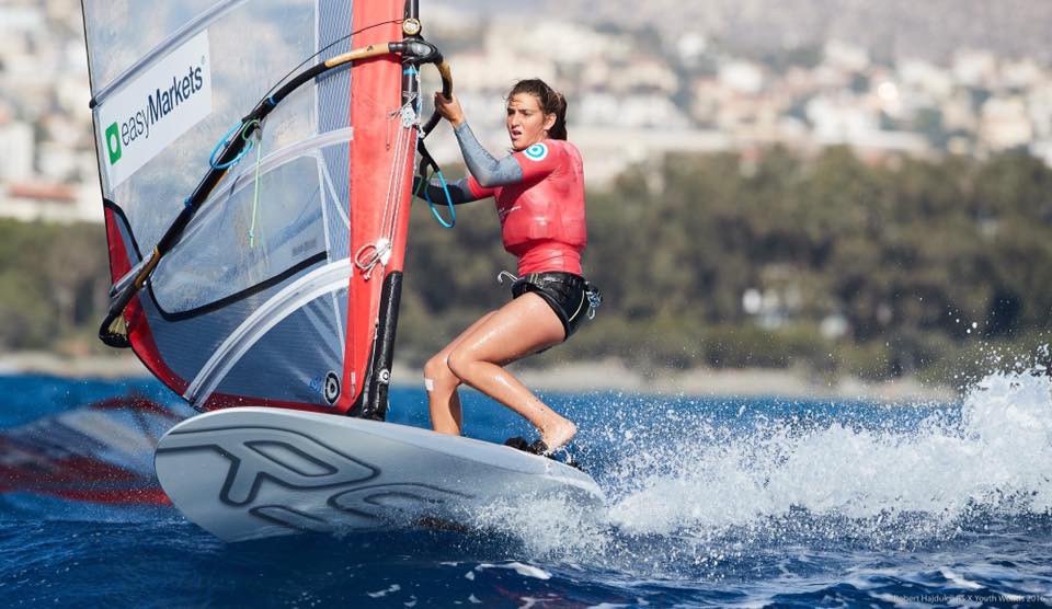 Mar&iacute;a Bel&eacute;n Bazo novena en Mundial de Windsurfing en Jap&oacute;n
