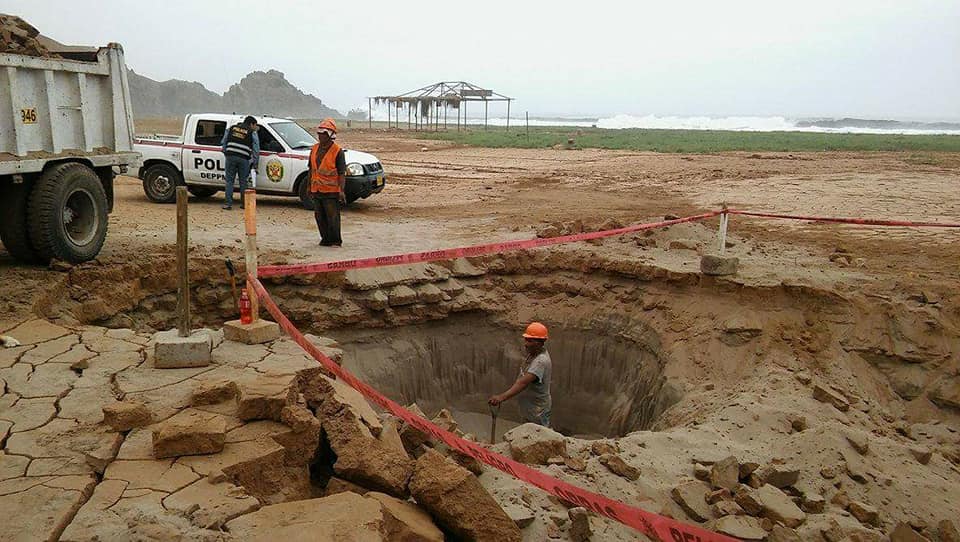 Denuncian extracci&oacute;n de arena en playa Platanal de Ilo&nbsp;
