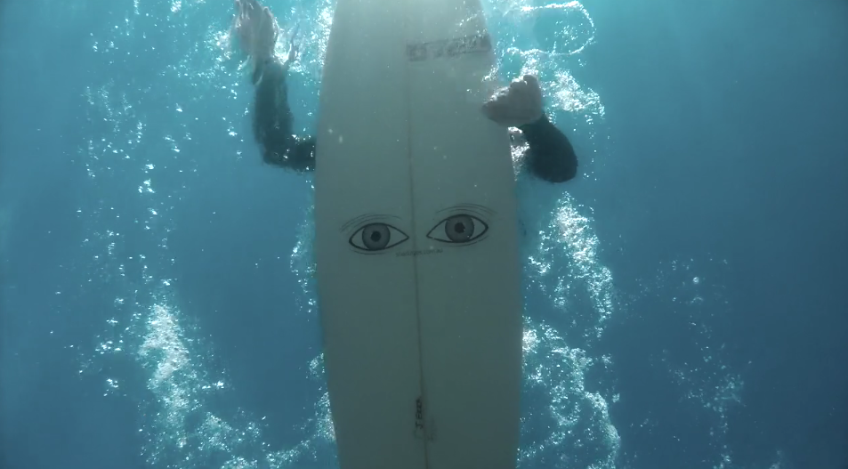 Los ojos para tu tabla que espantan tiburones (seg&uacute;n su creador)