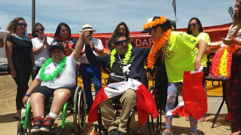 Pancho Arbul&uacute; obtiene el t&iacute;tulo latinoamericano de surf adaptado en Chile