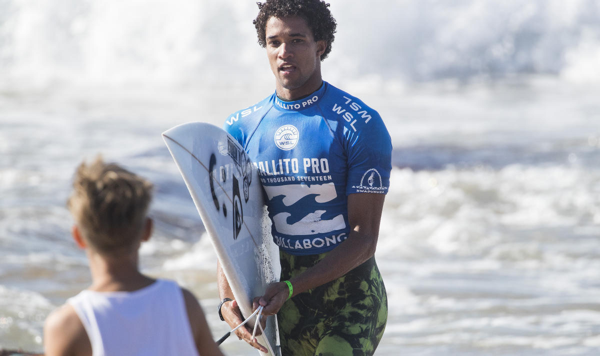 Michael February ser&aacute; el reemplazo de Mick Fanning en el Tour Mundial 