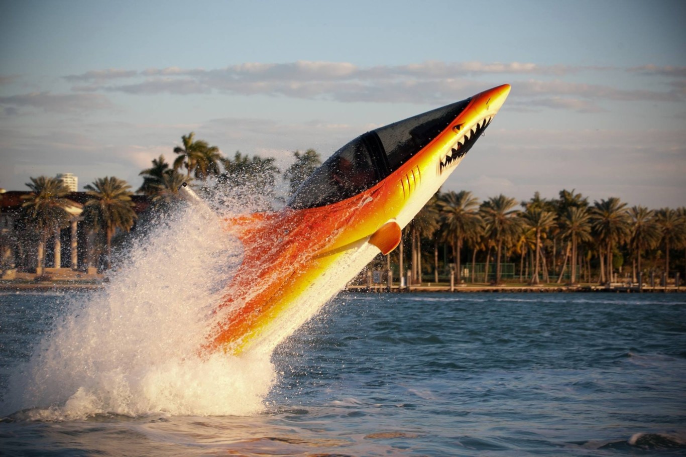 La espectacular moto acuática con aspecto de pez