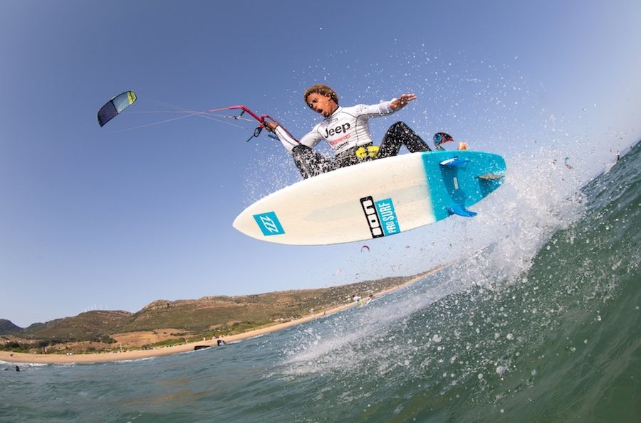 Juvenil peruano obtiene primer lugar en torneo internacional de Kitesurf