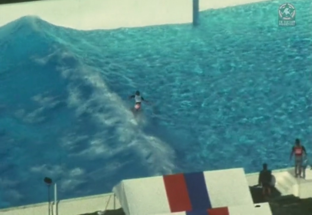 Así se vivía la fiebre de las olas artificiales en los 80