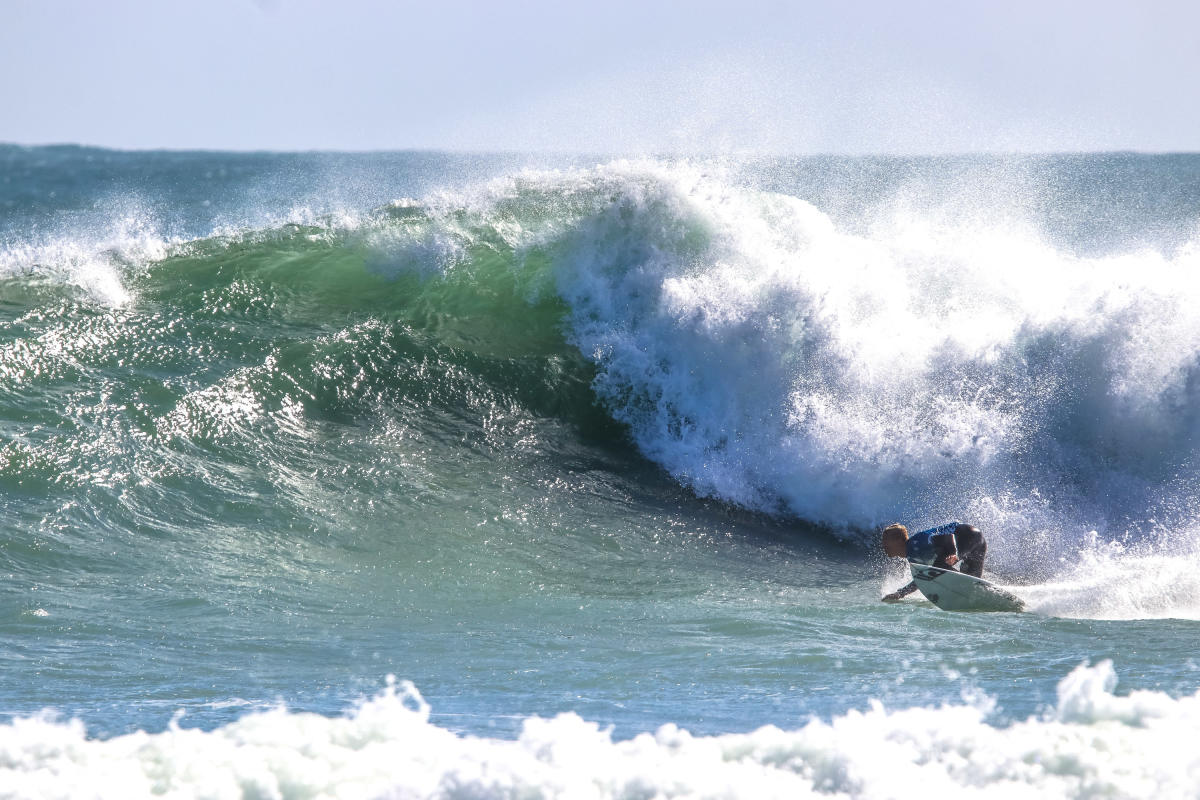 Surfistas prefieren correr frontside