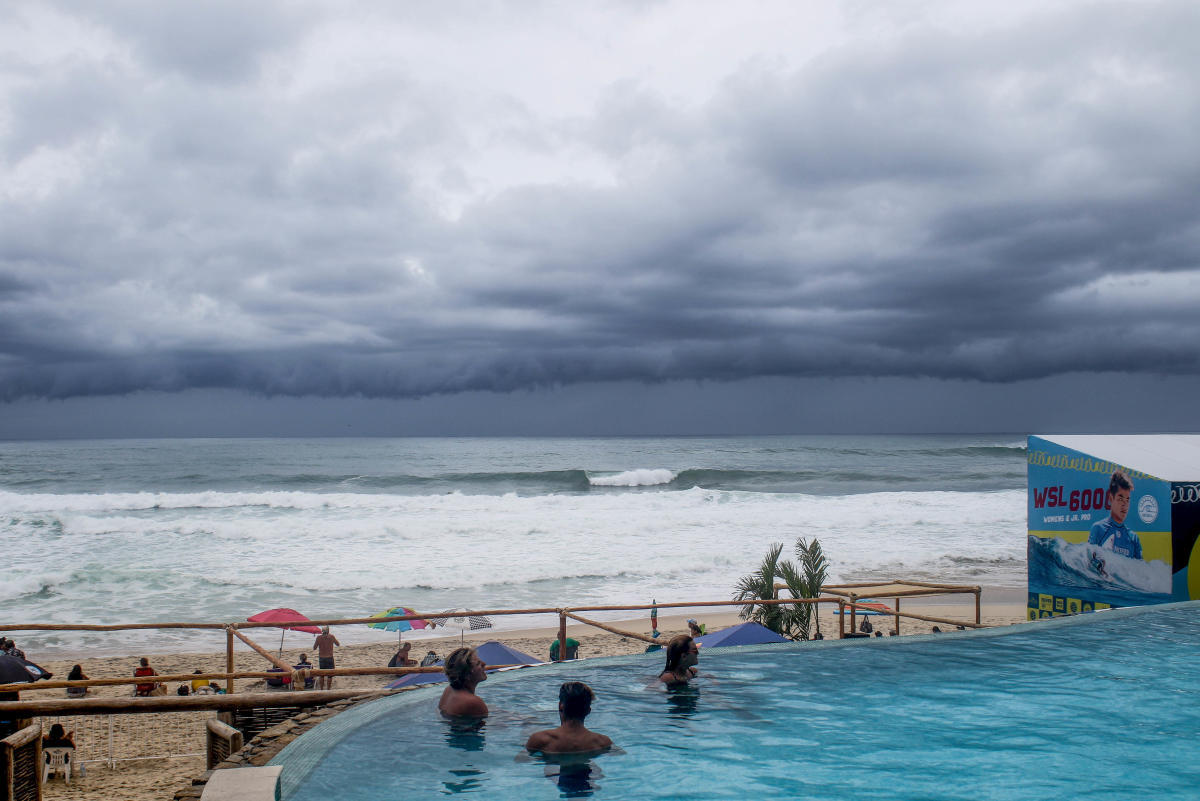 Sol Aguirre clasifica a ronda dos de Los Cabos Open of Surf