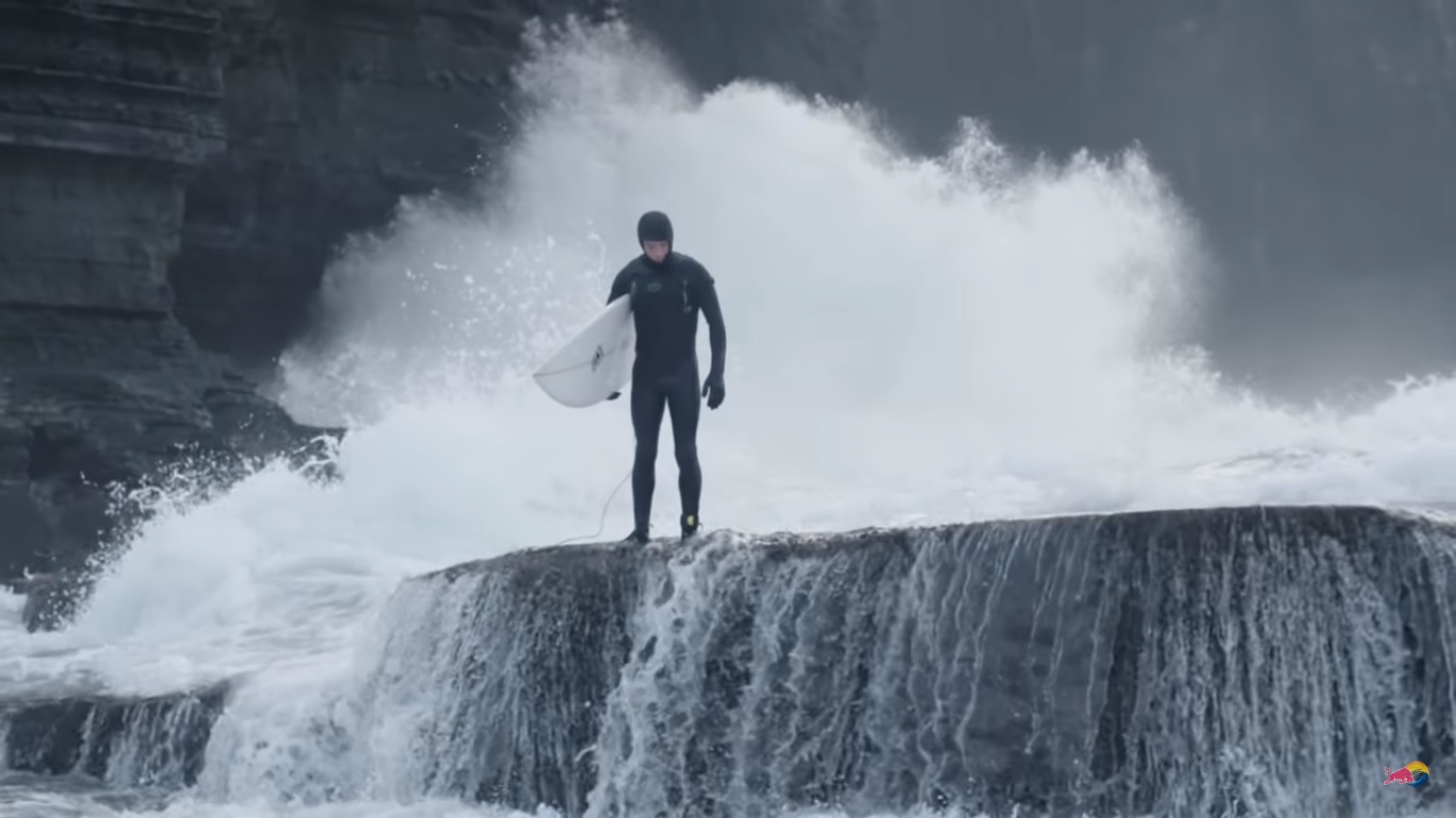 La historia de los pioneros del surf en Irlanda