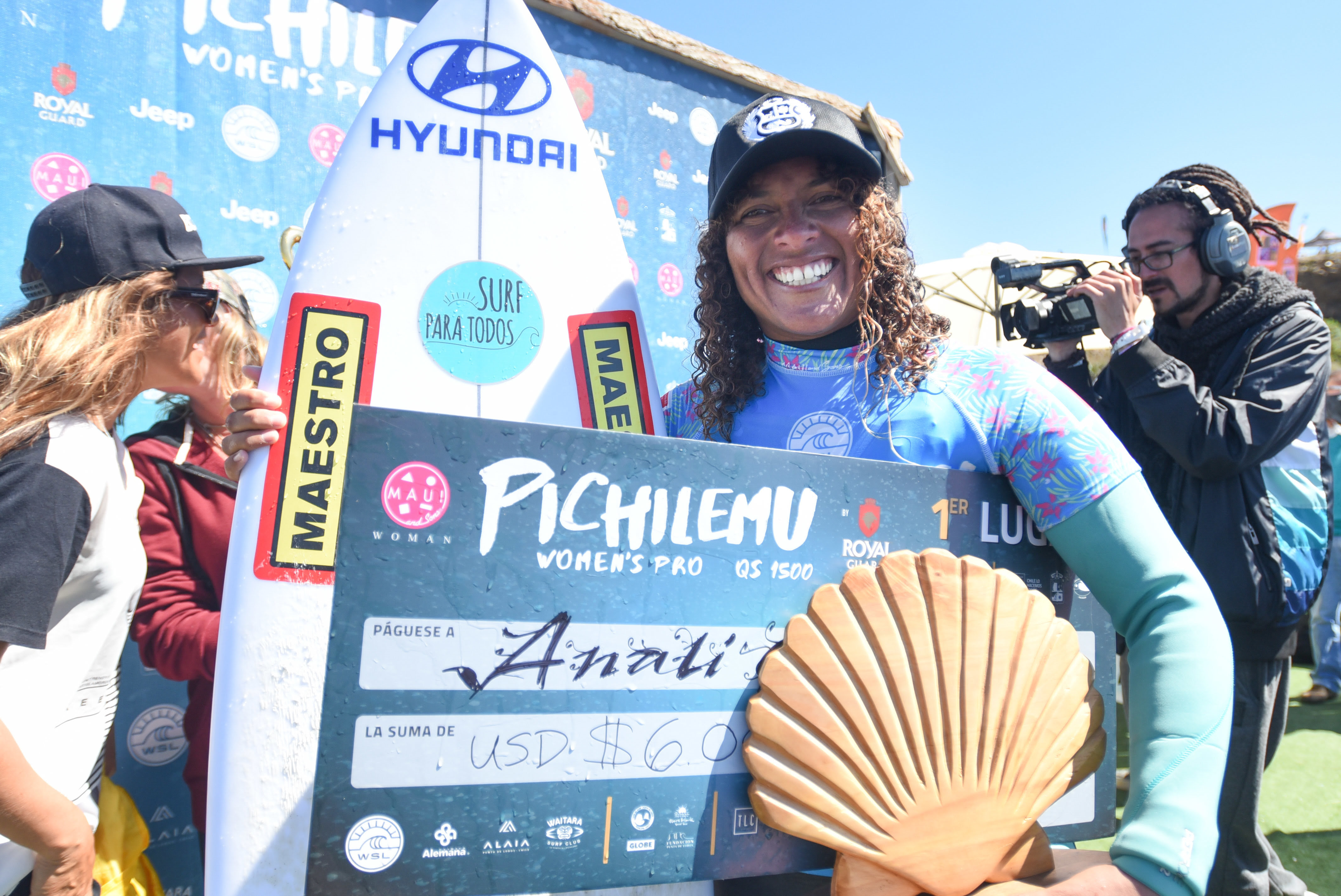 Anal&iacute; G&oacute;mez se corona campeona en Pichilemu