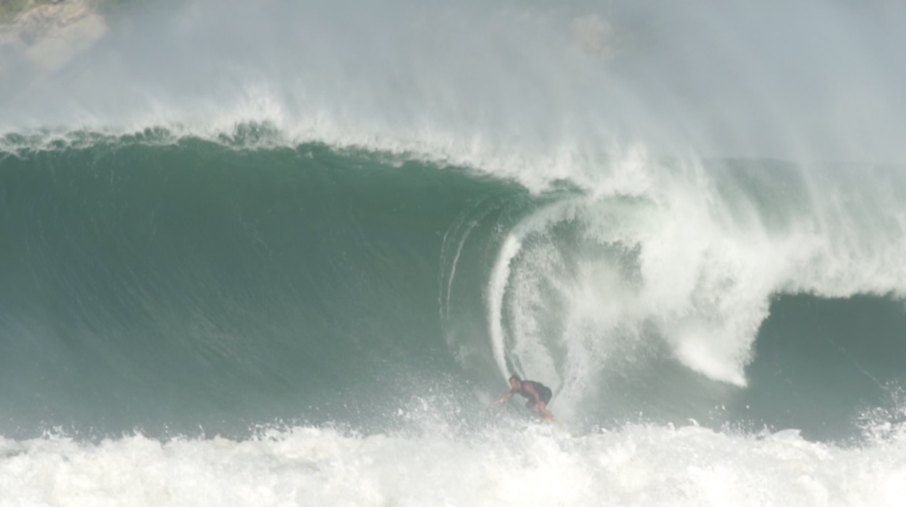 [PORTADA] Puerto Escondido "pumping" y peruano en acci&oacute;n
