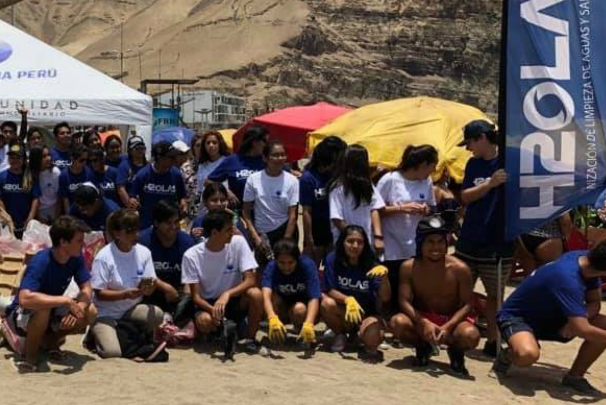 Recogen 160 kilos de basura en playa La Herradura