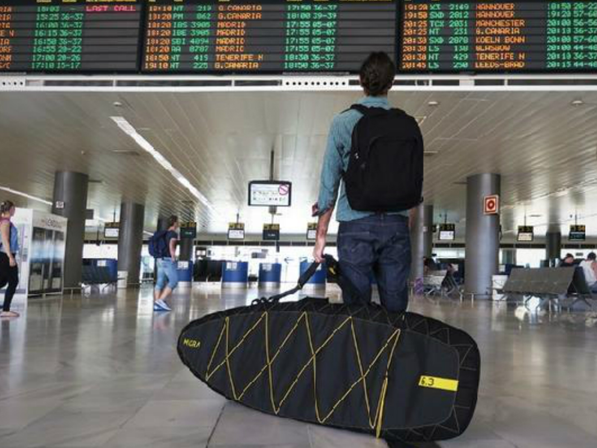 American Airlines reduce tarifas para tablas de surf