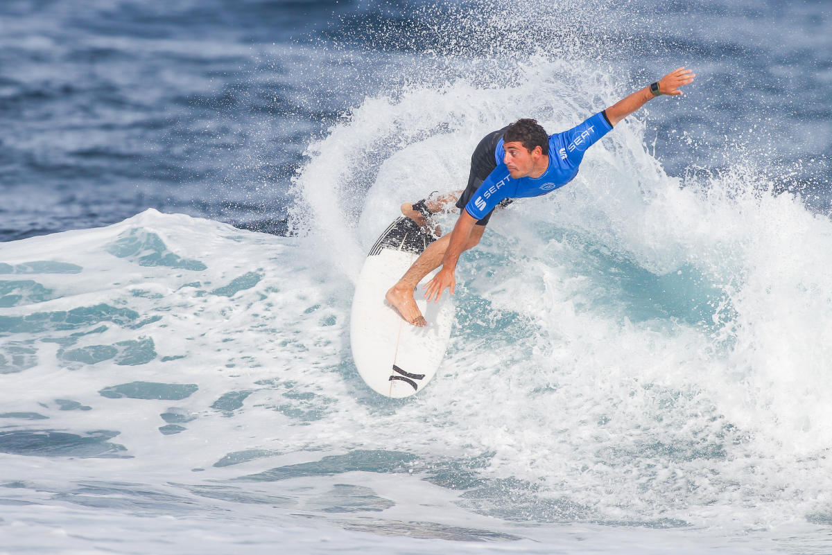 Alonso Correa pelear&aacute; por un cupo en la ronda 4 del Hawaiian Pro