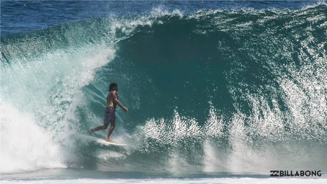 Jonathan Gubbins: &ldquo;Must Go&rdquo;, en busca de la ola perfecta
