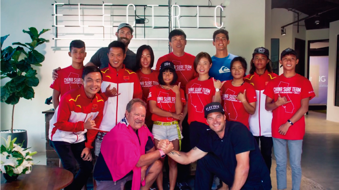Selecci&oacute;n de surf de China prepara participaci&oacute;n en los Juegos Ol&iacute;mpicos de Tokio, en California
