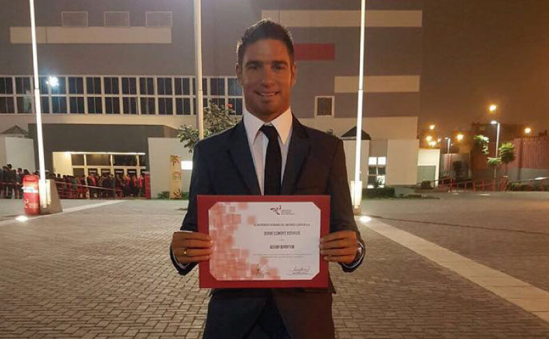 Piccolo Clemente se grad&uacute;a como Gestor Deportivo