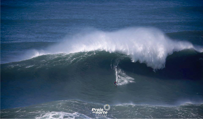 Sudamericano Rafael Tapia finalista al peor wipeout del a&ntilde;o con su ola en Nazar&eacute;