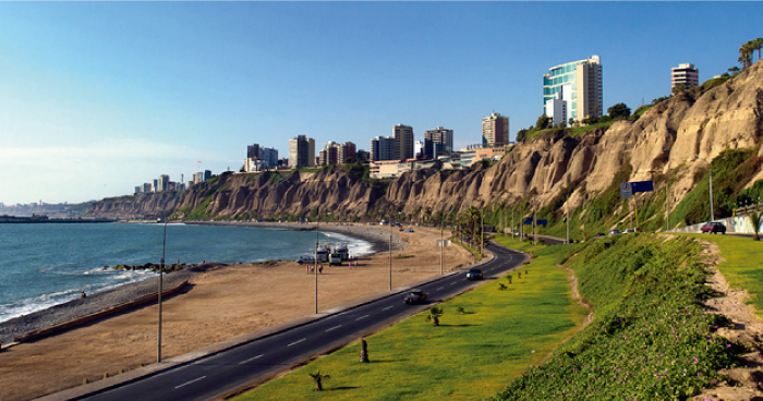 Con m&aacute;s de 4 mil soles ser&aacute;s multado si tiras basura en cualquier playa de Miraflores  
