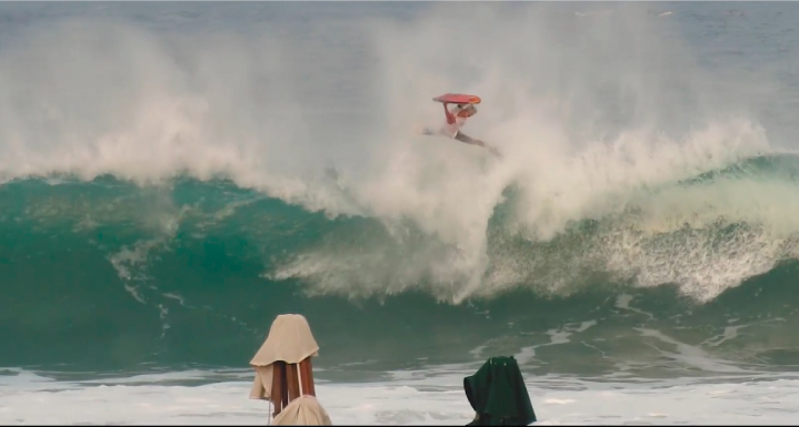 [VIDEO] - Bodyboard peruano en Puerto Escondido con Johnny Aguirre 