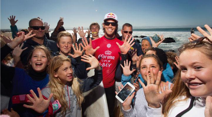 Jordy Smith se mete a los libros de historia con su perfecto heat, 20 puntos 
