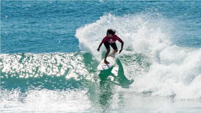 G&oacute;mez y Urcia eliminados del mundial de surf   
