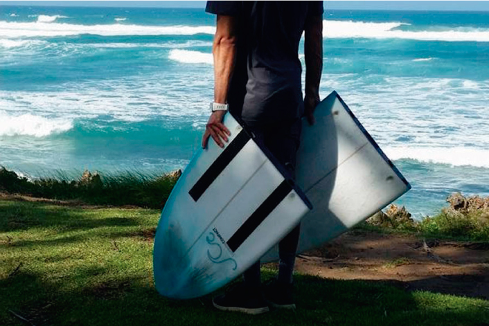 Carbon Compact: El futuro de los surftrips 
