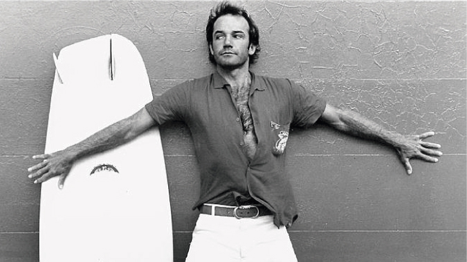 La historia de un campe&oacute;n de surf transexual 
