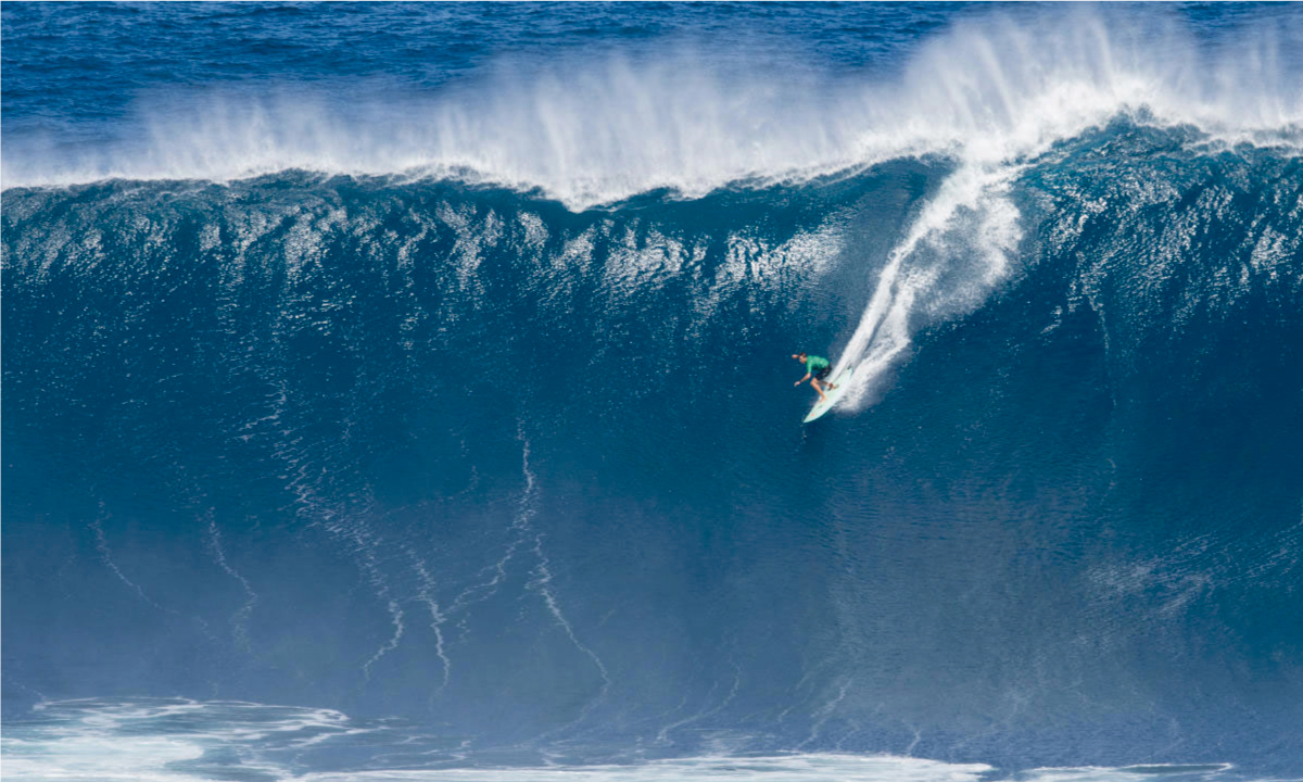 El t&iacute;tulo de Jaws se queda en casa con Ian Walsh y Paige Alms