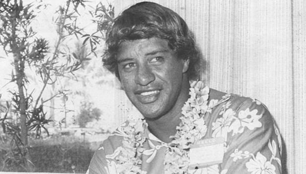 Homenaje a Eddie Aikau tras el 40 aniversario de su desaparici&oacute;n 