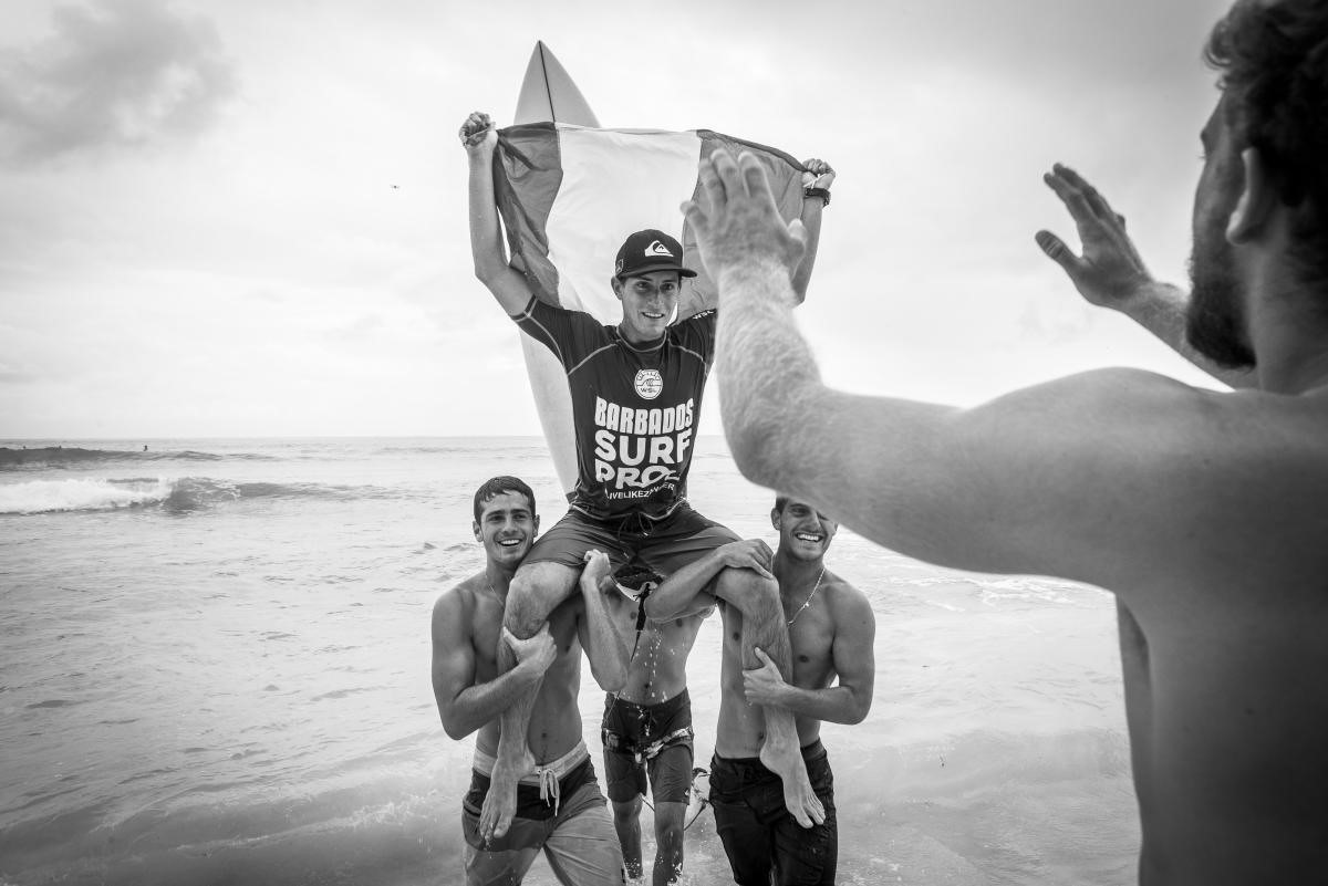 Lucca Mesinas y su gran victoria en el WQS 3000 Barbados Surf Pro 