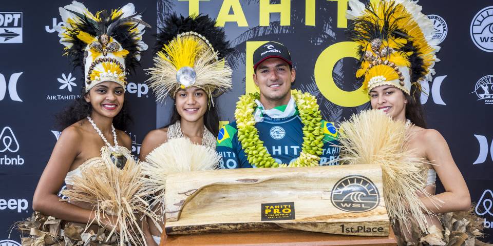 Gabriel Medina logra su segundo triunfo en el Tahiti Pro 