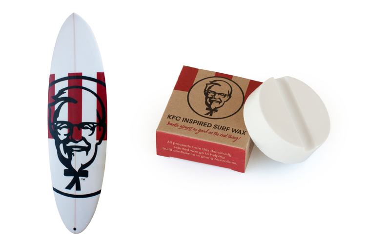 KFC lanza tabla de surf y cera con olor a pollo 