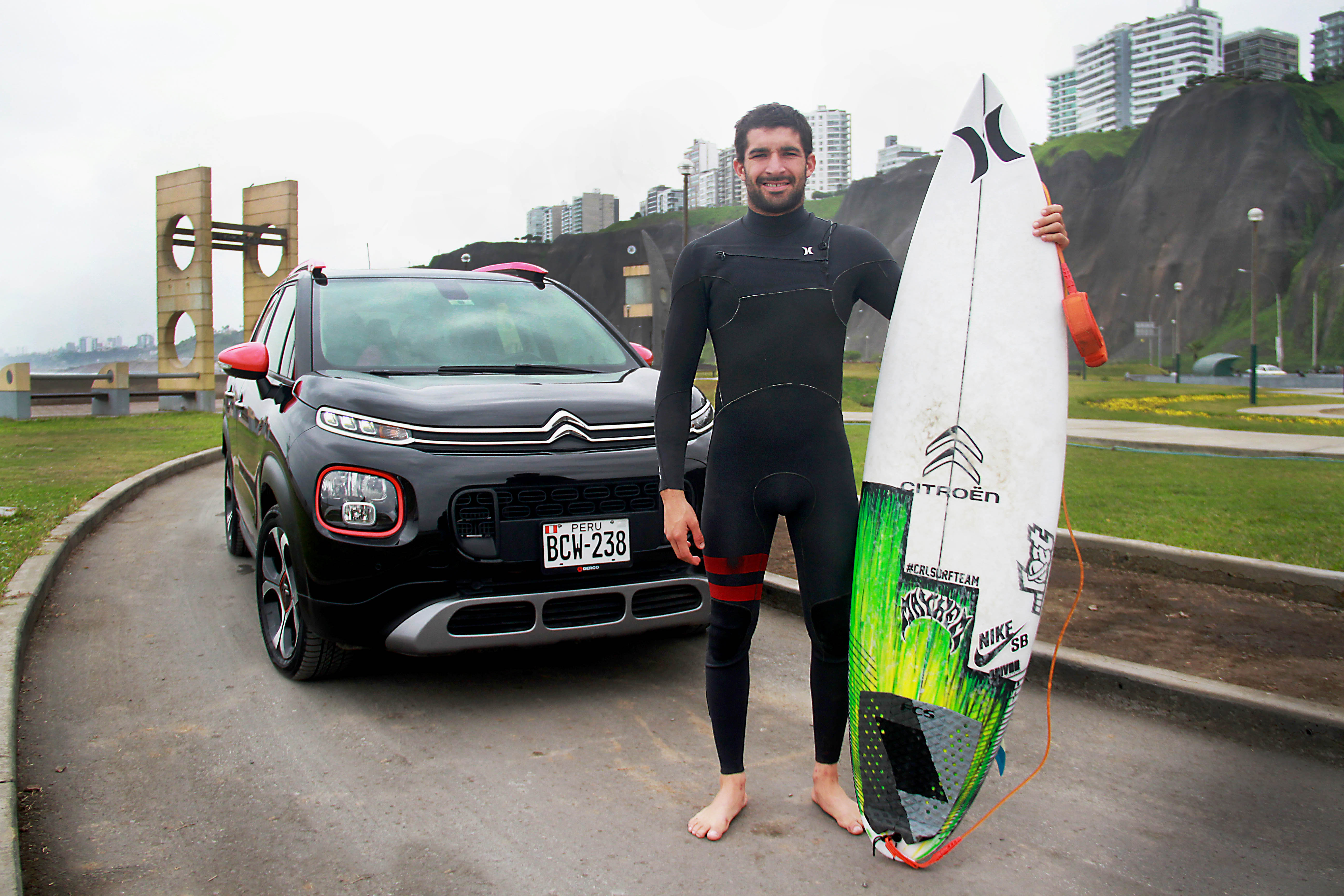 Crist&oacute;bal De Col entrena para los Panamericanos de Surf 