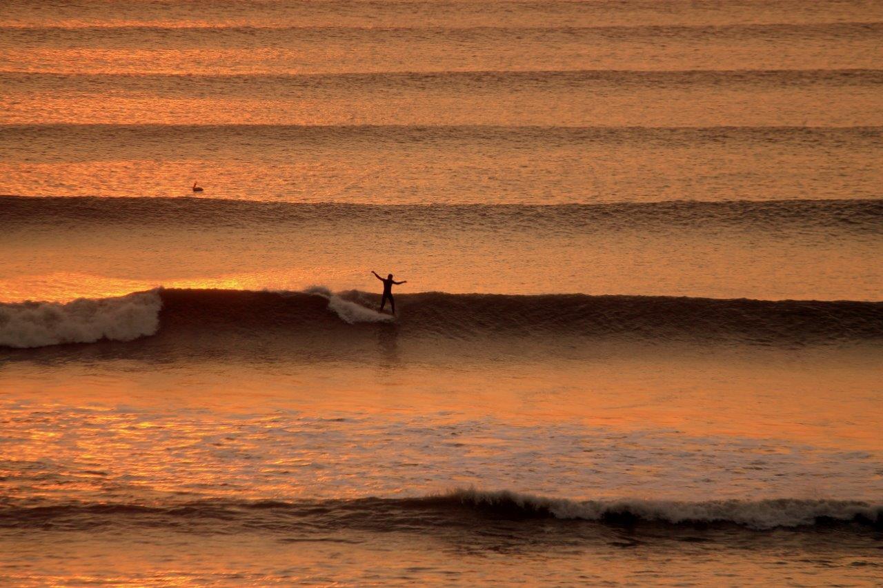 Visita de Save the Waves Coalition a la Reserva Mundial de Surf de Huanchaco y Chicama