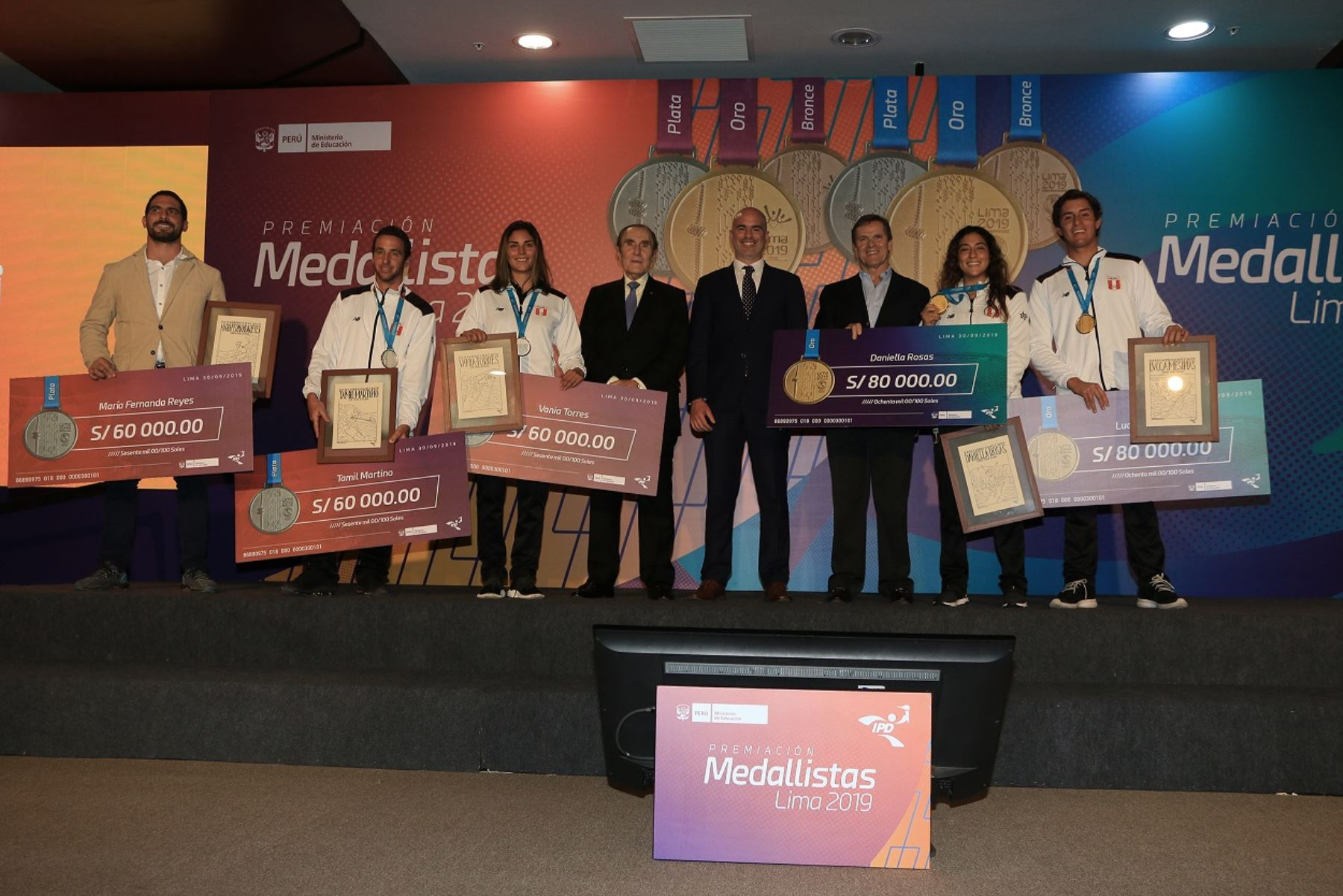 Medallistas peruanos de Lima 2019 fueron reconocidos con m&aacute;s de 2 millones y medio de soles