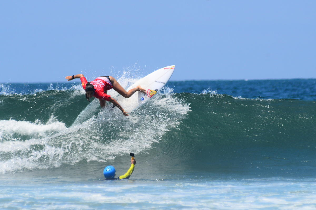 M&aacute;ncora Junior Pro abre la decisi&oacute;n del t&iacute;tulo sudamericano