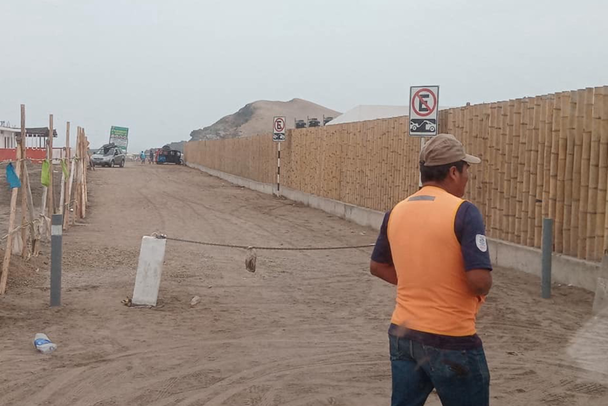 &iquest;Restringen acceso a playa Puerto Viejo?