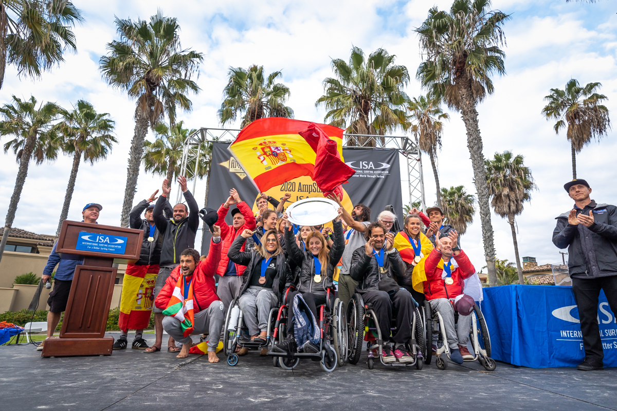 Espa&ntilde;a celebra su primer triunfo en mundial de surfing adaptado