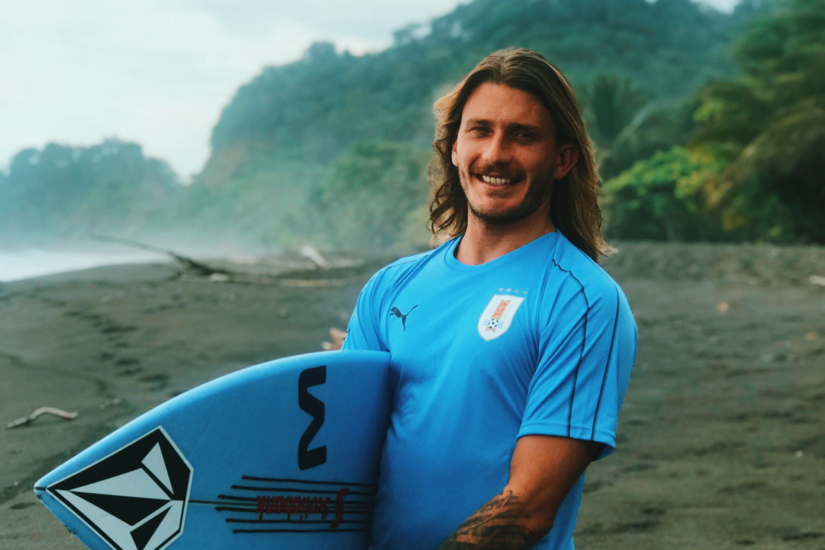 Surfista uruguayo Lucas Madrid dio positivo por coronavirus
