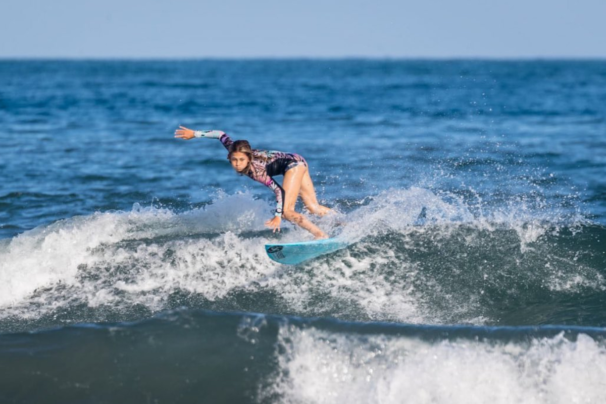 Catalina Zariquiey, la peque&ntilde;a peruana que la rompe en el surfing 