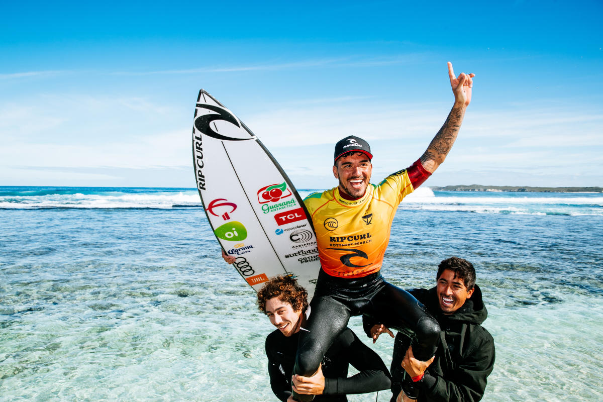 Gabriel Medina se vuelve lider indiscutible del Tour Mundial