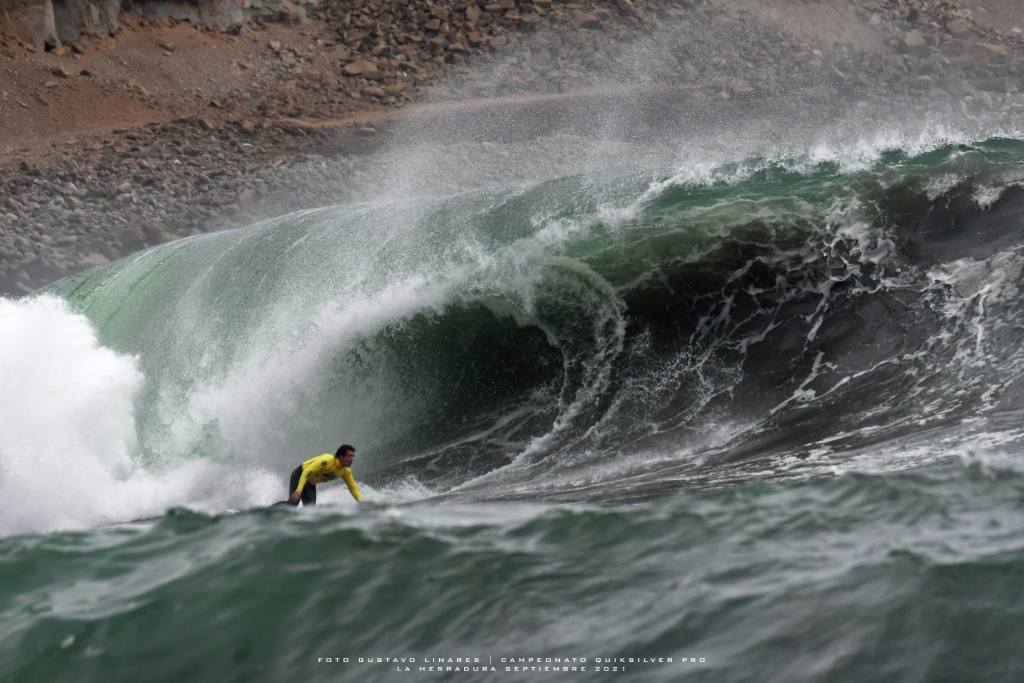 Hist&oacute;rico swell arm&oacute; la fiesta tubular en La Herradura Pro 2021 