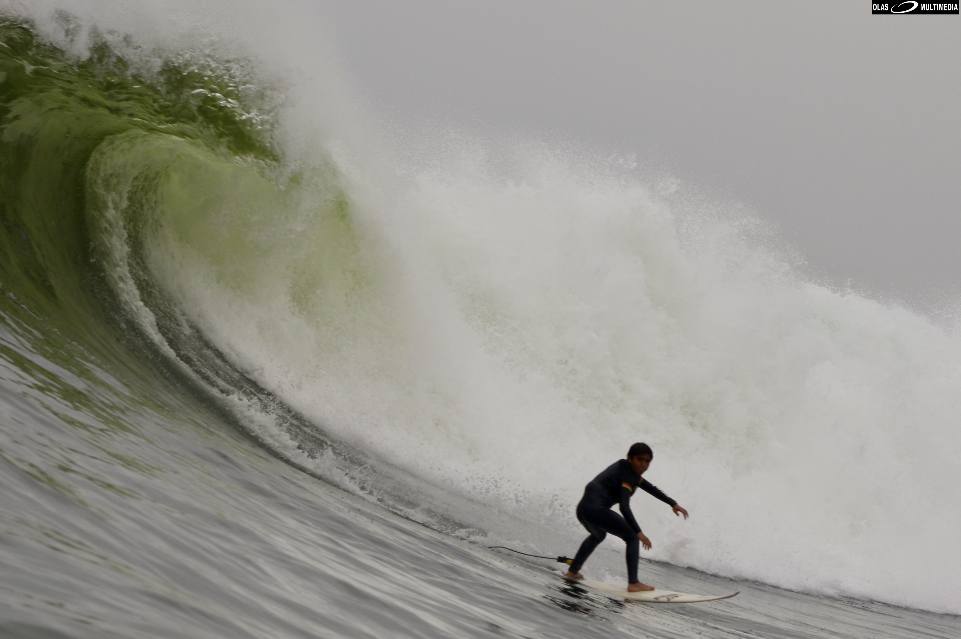 Locales de olas grandes en San Bartolo sorprenden con solo 11 a&ntilde;os de edad dominando Pe&ntilde;ascal 