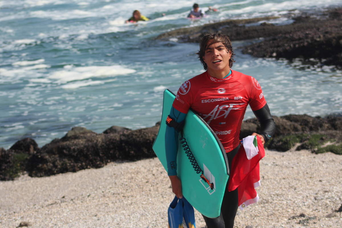 Peruanos Maycol Yancee y Miguel Rodr&iacute;guez por el t&iacute;tulo mundial de bodyboard 