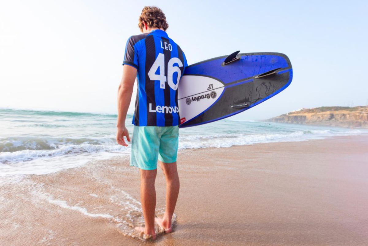 Club de f&uacute;tbol se une al surf en dise&ntilde;o de tabla versi&oacute;n limitada