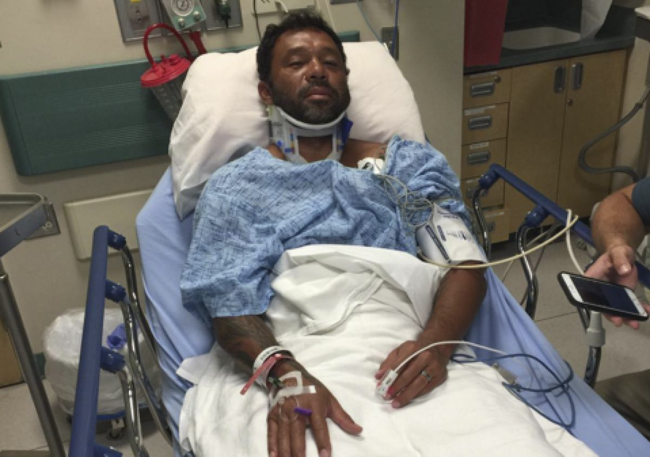 No manejes y uses el tel&eacute;fono! Sunny Garcia atropellado por conductor negligente en Hawaii