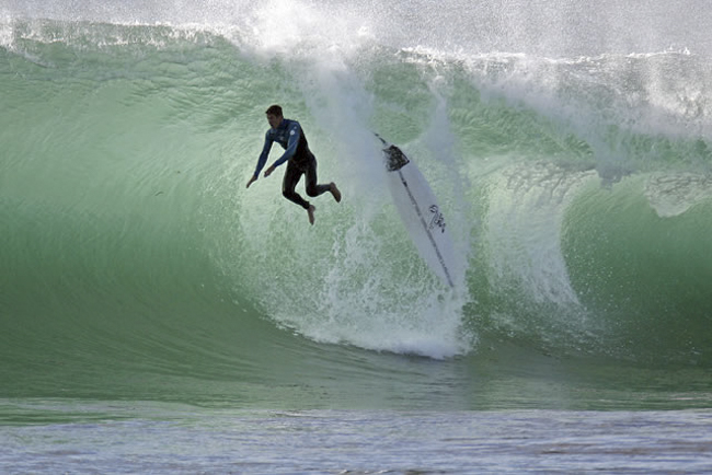 Lesiones m&aacute;s comunes que sufrimos cuando surfeamos  