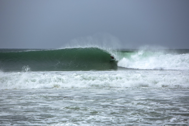 [VIDEO] Los trials del J-Bay 2016 llegaron con olas dignas de un evento CT