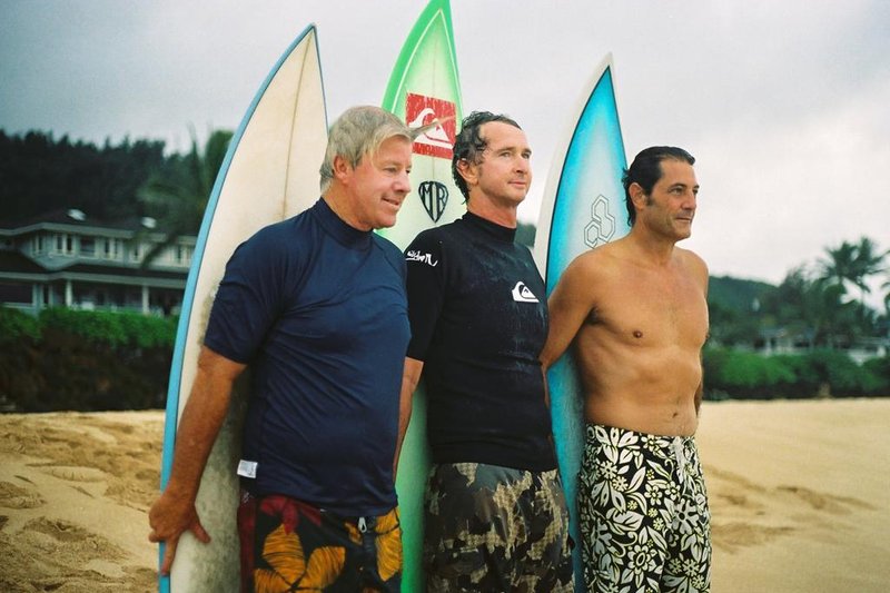 Bustin Down the Door: Un buen documental de surf para ver Hoy